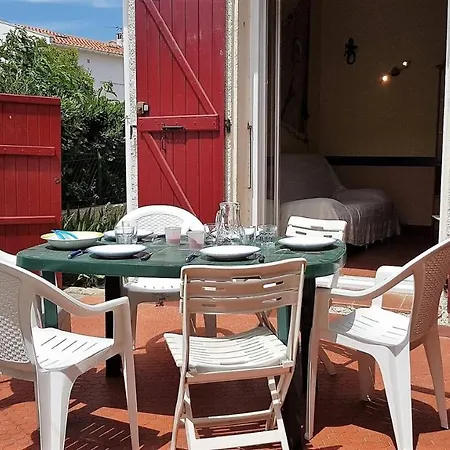 Proche De La Et Des Commerces Joli Pavillon 6 Personnes-6vrous5 Apartment *