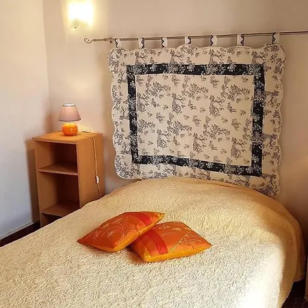 Proche De La Et Des Commerces Joli Pavillon 6 Personnes-6vrous5 Apartment *